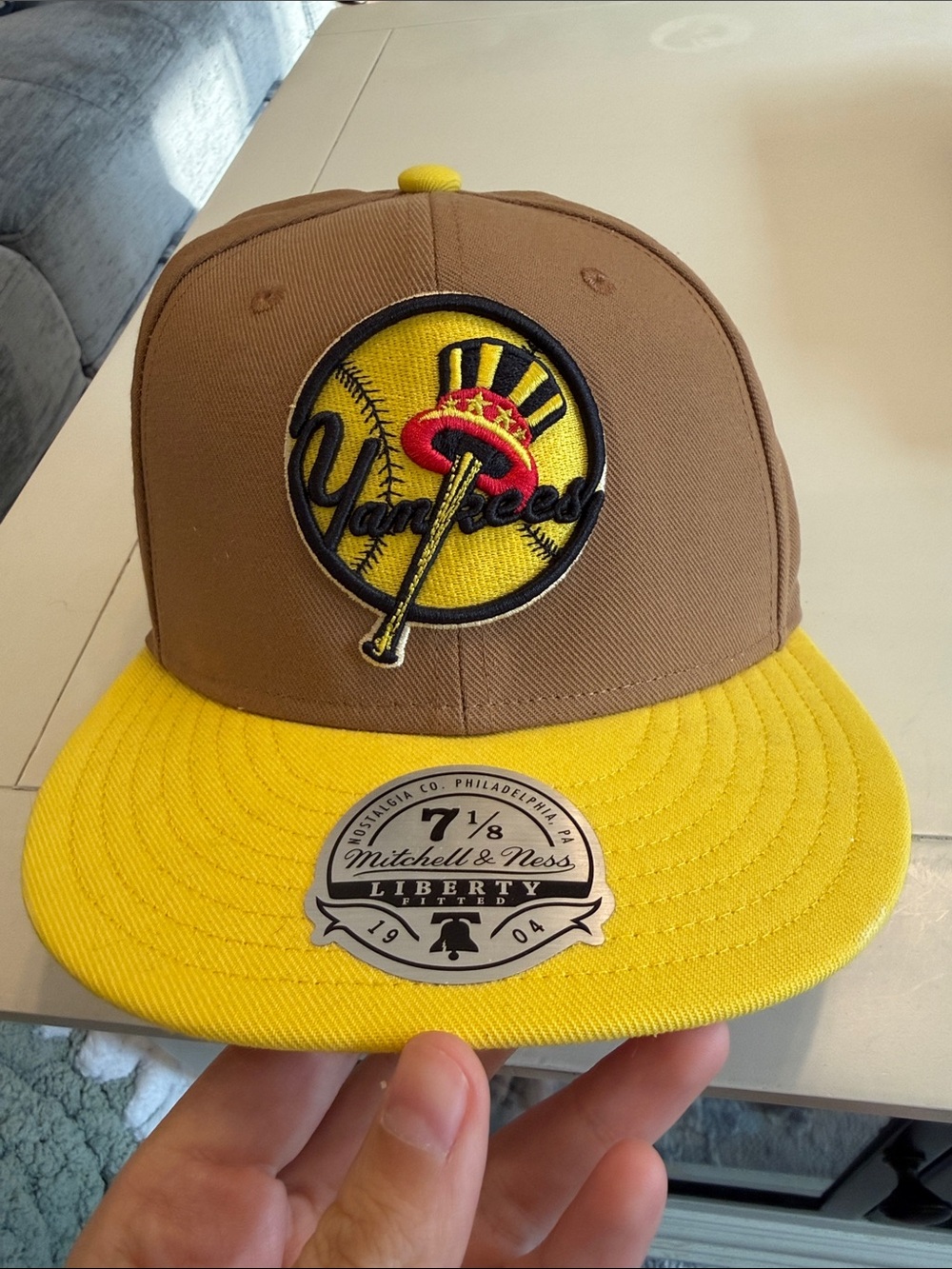Mitchell & Ness Brown Crown Yellow Brim Yankees Snapback Hat
